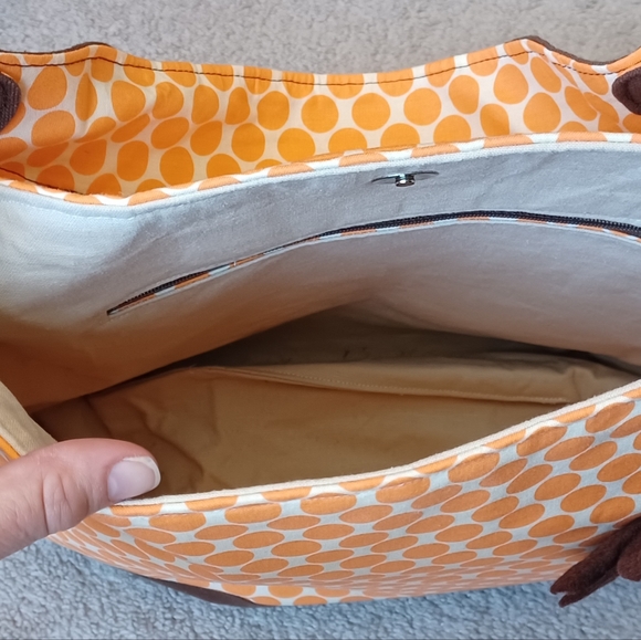 Orange and brown fabric shoulder tote (NEW) - Picture 4 of 4